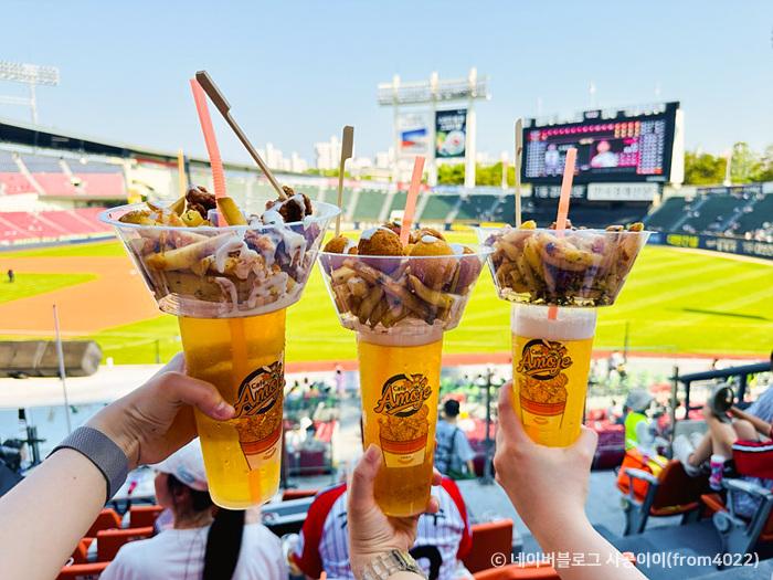 Win or Lose, A Festival for Everyone! The Unique Korean Baseball Cheer Culture Part 2: Food and Baseball Pocha